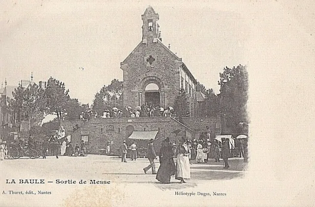 CPA 44 près Nantes St Nazaire LA BAULE Eglise & Sortie de Messe 1900 Animée