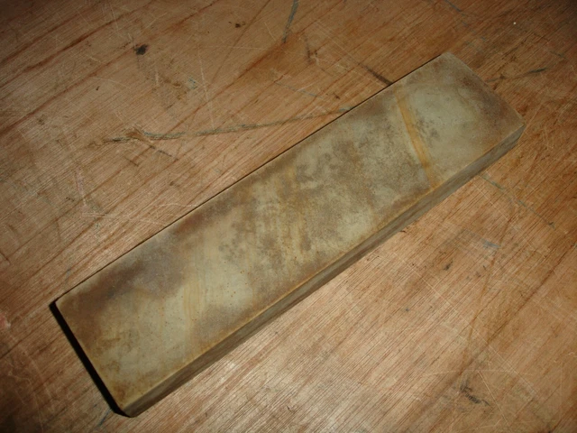 Vintage orange-striped Hindostan natural hone / whetstone / sharpening stone