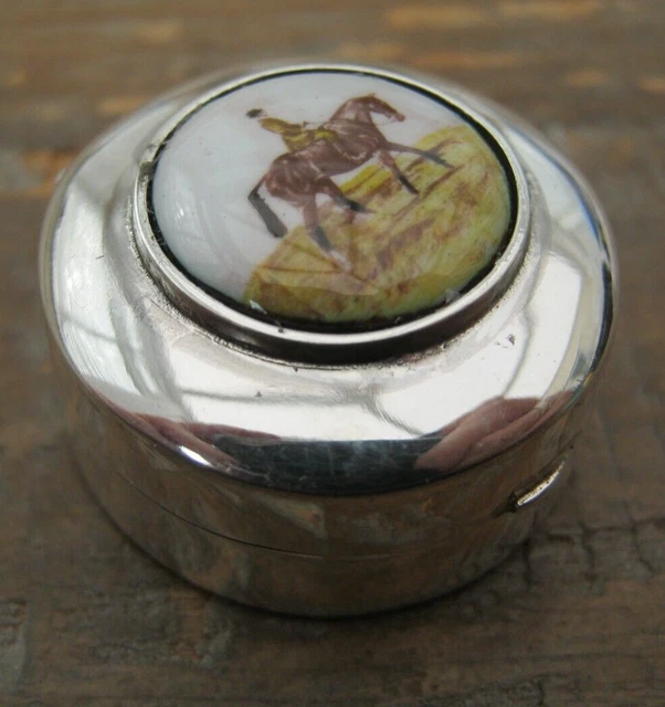 Birmingham Scatola Pillole Argento Sterling e Smalto Con Scena di Corse di Cavalli