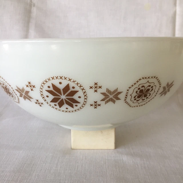 Pyrex Town Country Cinderella 444 Brown on White Opalware Philip Johnson MCM USA