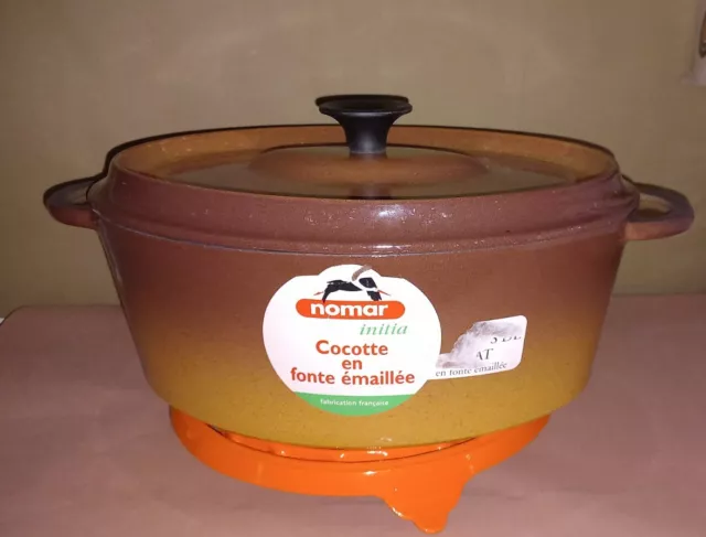 Cocotte Nomar Staub 29 cm en Fonte Émaillée marron neuve