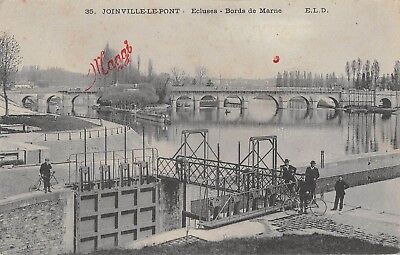 CPA 94 joinville le pont bords de marne locks (rare cliché with animation