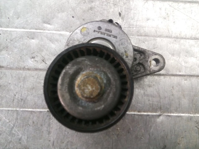 04L903315A galet tendeur pour AUDI A3 1.6 TDI 2012 203157