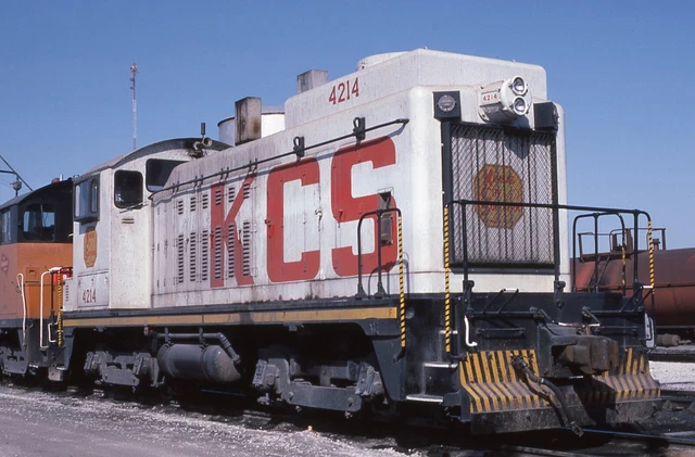 MR Orig Slide KCS Kansas City Southern NW2 Super Switcher #4214 Kansas City 1984