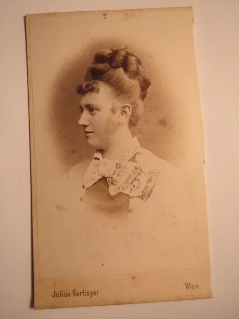 Wien - 1878 - junge Frau mit Zopf - Portrait / CDV