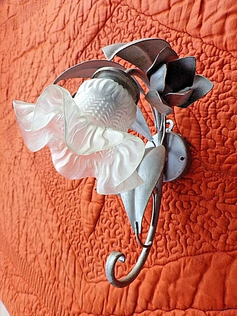 Applique murale florale vintage 1970-gris alumine-tulipe en verre ancienne
