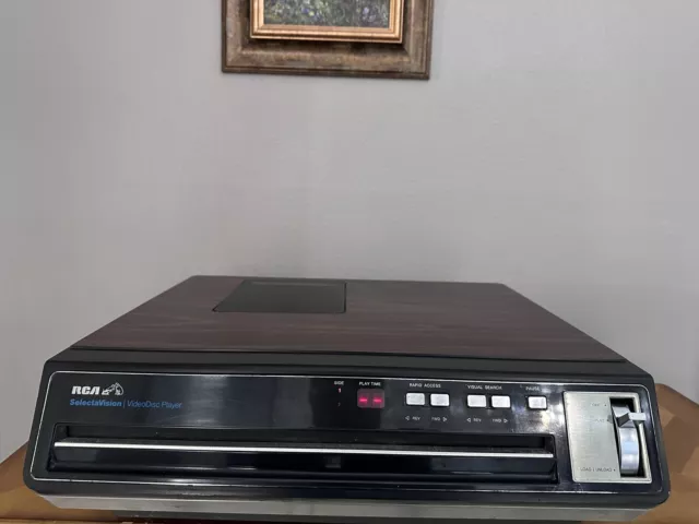 RCA Selectavision CED Video Disk Player SFT-100 - -Read!