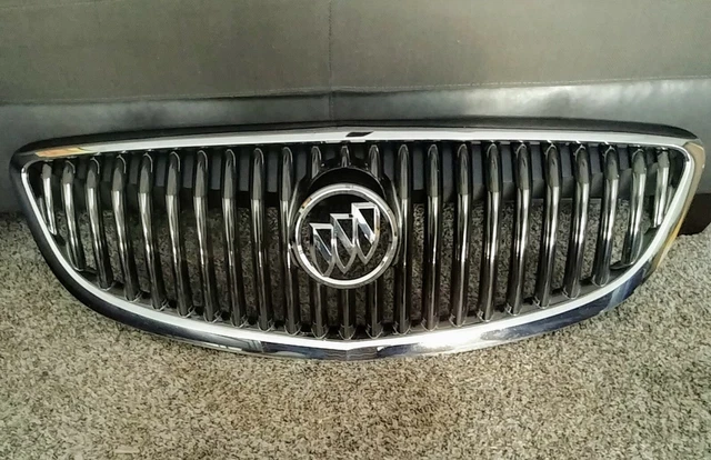 2008-2012 BUICK ENCLAVE UPPER FRONT GRILL GRILLE w/ EMBLEM & MOUNTING BRACES OEM