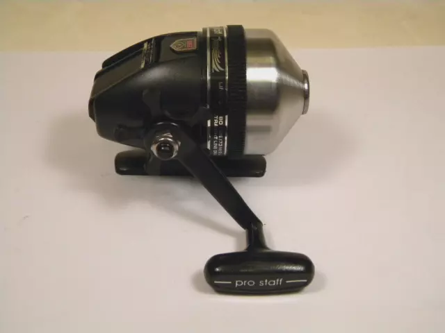 VINTAGE ZEBCO ONE Classic Feather Touch Fishing Reel $1.00 - PicClick