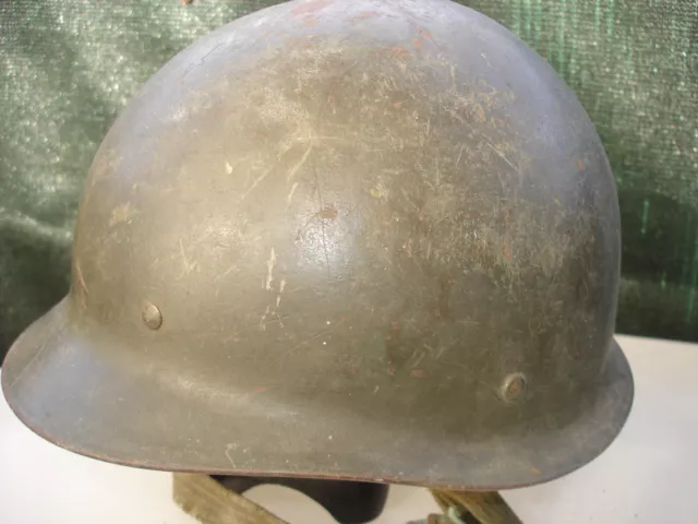 Alter Stahlhelm der Bundeswehr