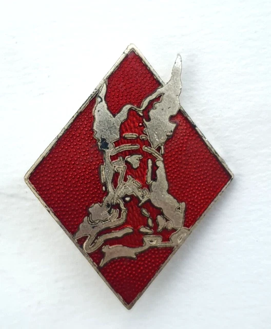 ARMÉE DE L'AIR SPA 96 1° escadrille du G.C. 16, épingle Augis EUR 100