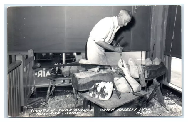 Holland, MI RPPC Postcard - WOODEN SHOE MAKER - Dutch Novelty Shop - Unposted