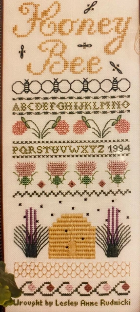 HONEY BEE BY Hillside Samplings - Cross-stitch pattern $7.00 - PicClick