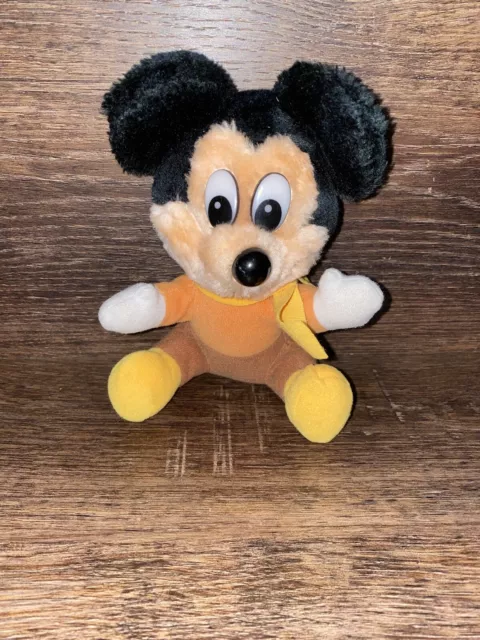 VTG Mickeys Christmas Carol Mickey Mouse Plush Stuffed Animal Walt Disney Scarf