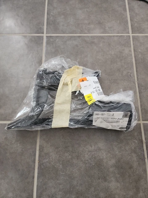 Genuine Support element left front VW Golf R32 GTI Rabbit 5K0807723B