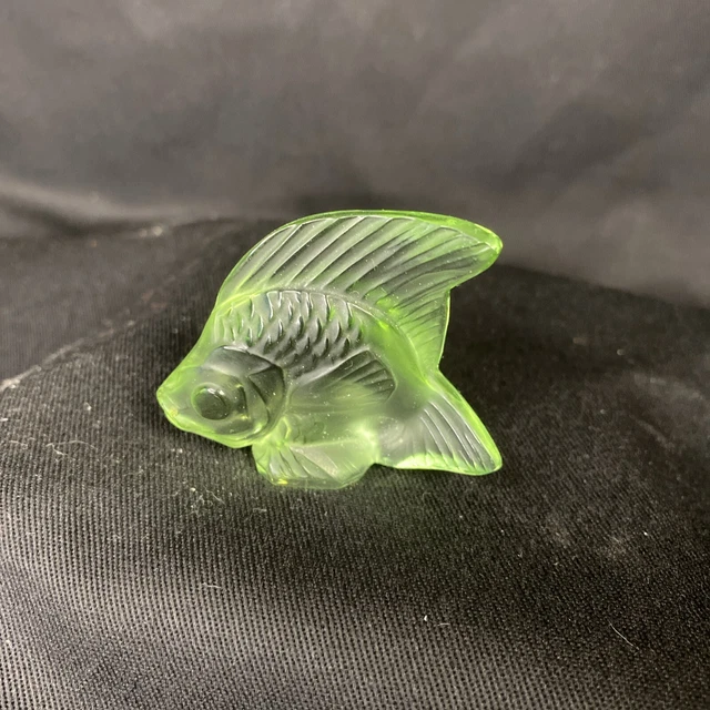 Pendentif Cabochon En Cristal LALIQUE Vert Tilleul Signé - Occasion (porté) - Fabriqué En France