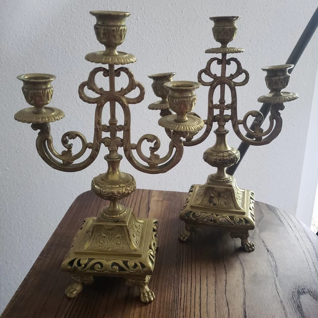 Grande Paire de chandeliers en bronze Flandre XVIIème