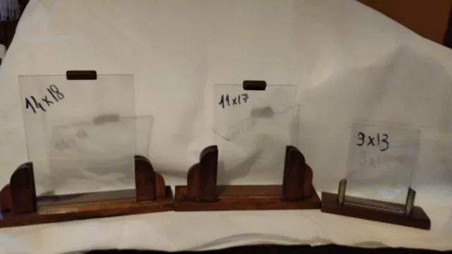 "ART DECO"   3 cadres en bois à poser verres compris