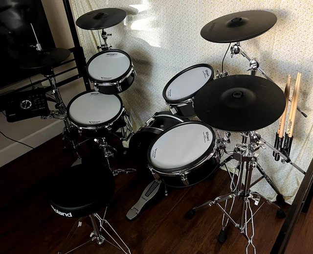 ROLAND VAD306 VDRUMS Acoustic Design Electronic Drum Set EUR 2.268,65