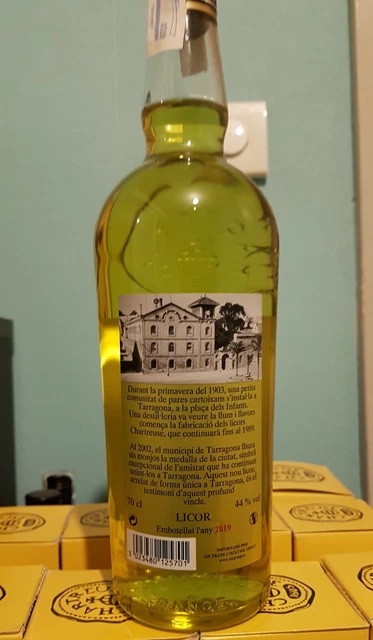 une bouteille de Chartreuse La Tau 2019