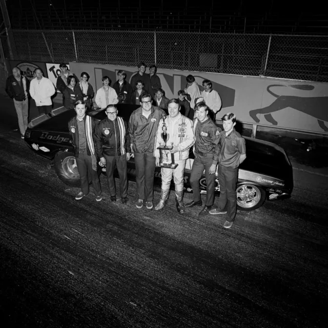 2.25: Negative Gene Snow Funny Car Winners Circle At Lions  Drag Racing Photo