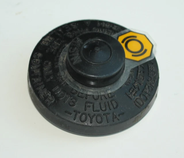 TOYOTA CAMRY AVALON Solara Corolla Matrix Sienna Brake Fluid Reservoir