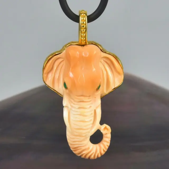 Gold Vermeil Sterling Silver Carved Shell Emerald Asian Elephant Pendant 9.34 g