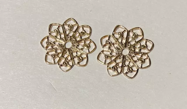 50x Gold Plate Filigree Pointy Flower stamping-Jewelry Findings Vintage- 8/10"