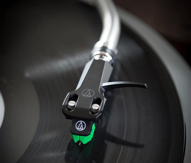 Audio Technica AT VM 95 E / H HiFi Sytem Auf Headshell - HT Audio