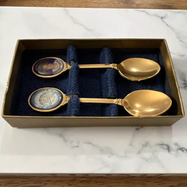 HM Queen Elizabeth II Commemorative Spoons Golden Jubilee House of Vanguard