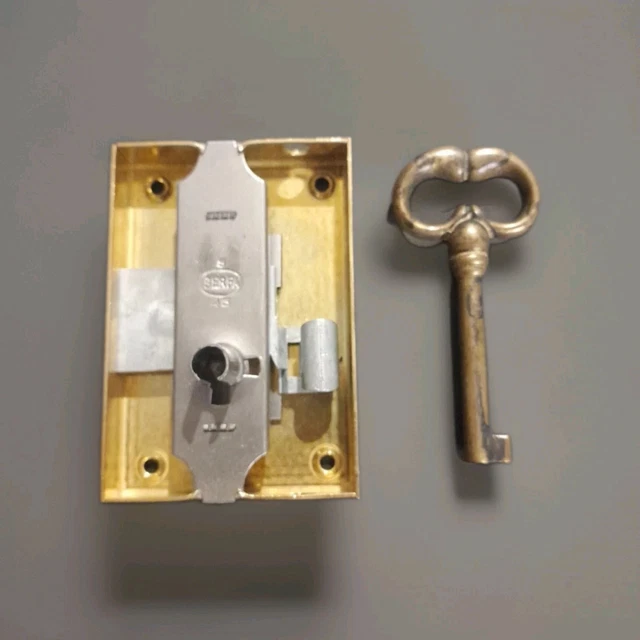 Serrure De Meuble S45 SERFA - Axe 20 Mm, Pour Main Droite, Neuve En Emballage