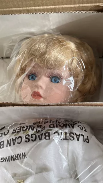 Heritage Signature Collection 2000 Angel Doll GRACE 17"h