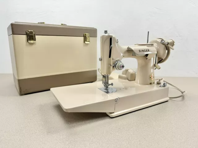 1961 Singer Featherweight 221K Tan Sewing Machine with Case Kilbowie Scotland UK