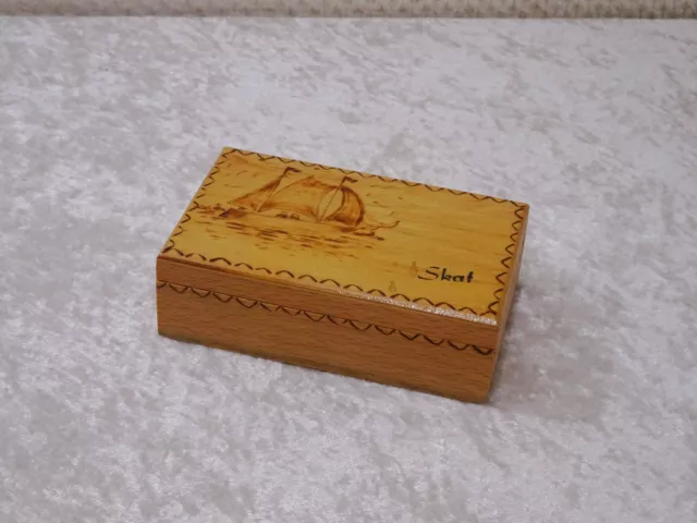 Wood Casket Little Box for Skat Cards Sailing Boat - Vintage - Handgefertigt