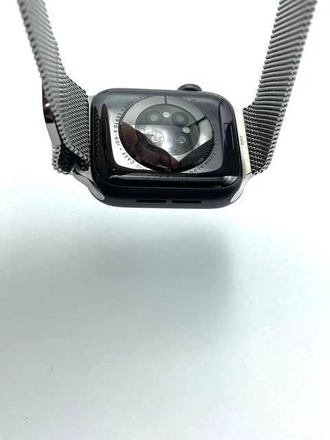 Apple Watch Series 6 40mm Space Grau Aluminiumgehäuse (GPS + Cellular) - TOP 3