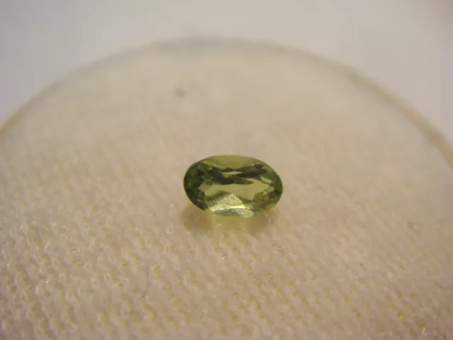Peridot Oval Cut Gemstone 5 mm x 3 mm 0.20 Carat Natural Green faceted Gem