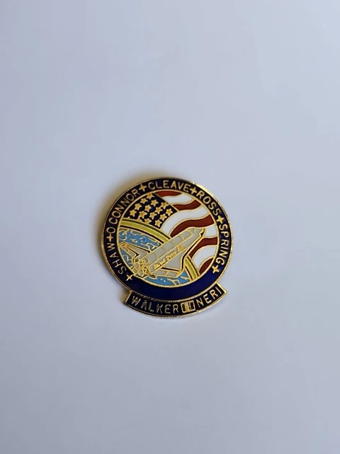 Atlantis NASA Space Shuttle Commemorative Pin 61-B