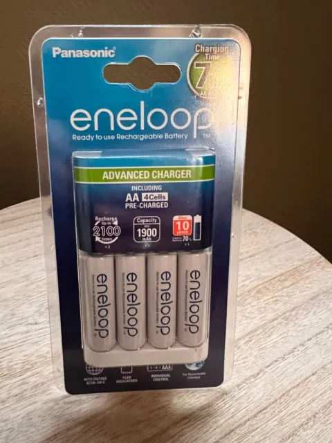 Panasonic Ladegerät Advanced Charger Bq-Cc17 Inkl. 4 Eneloop Aa (K-Kj17Mcc40E)