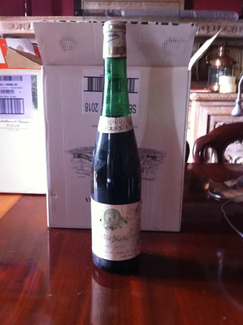 Antigua Botella De Vino Rioja Monopole Blanco Seco - 1960.