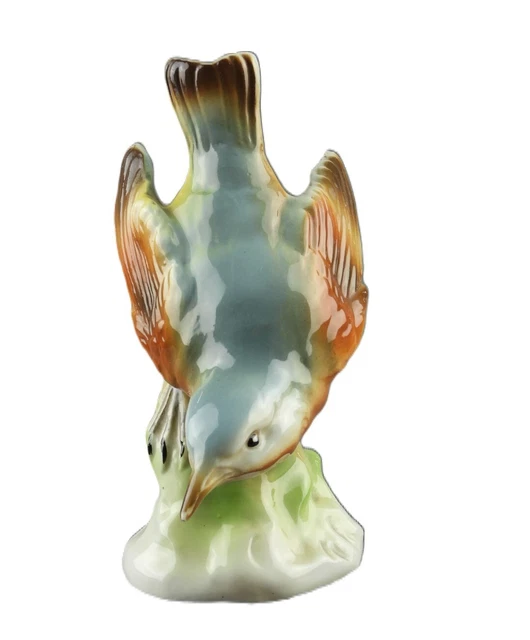 Figurine de collection en porcelaine oiseau 4,5 cm. en parfait état Figurine de collection en porcelaine oiseau 4,5 cm. en parfait état