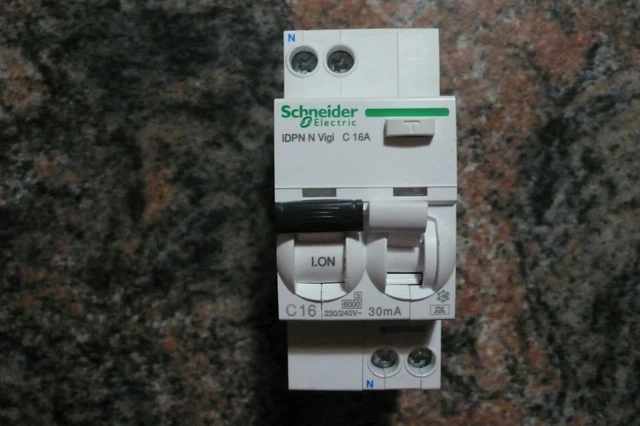 Disjoncteur Différentiel Schneider Resi9 - 1P+N 16A 30mA Courbe C Type Fsi - Protection Surcharge Et Fuite