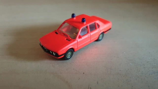 Minichamps 1:43 BMW 7-Series 735i (E23) Bj. 1977 Feuerwehr München