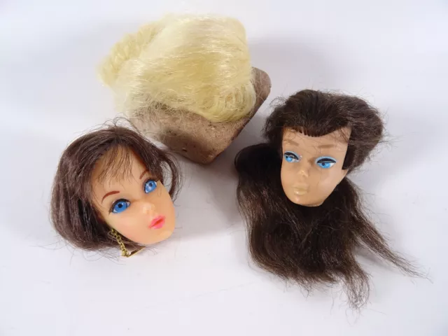 2 Vintage Barbie Heads + 1 Blonde Wig Headmark Mattel 1958 + 1966 (14437)