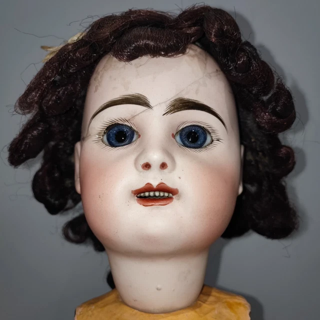 Ancienne poupée toute en porcelaine S7 90 | Kaufen auf Ricardo