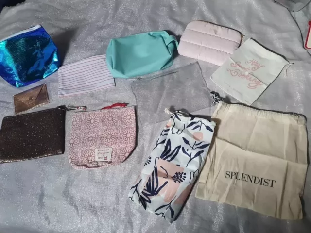 lot de 11 pochettes/  trousses Toilette /maquillage , Comptoir Des Cotonniers...