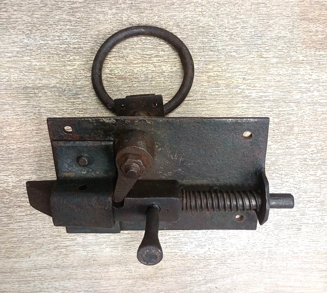 ANCIEN VERROU COCHONNIER EN FER FORGE-COMPLET DU XIX ème EUR 14,90
