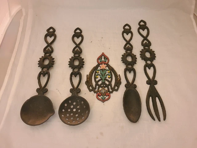 5 Pc Vtg Cast Iron Hanging Utensil Kitchen Tool Set-Fork-Spoons-Strainer & Rack