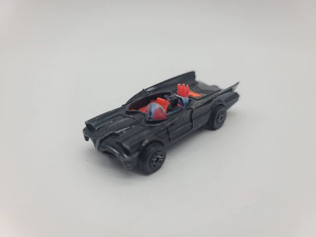 Jada Toys Dc Comic 1989 Batmobile with 2.75 Batman 1:24 w Figura-JA98260, Multicolore, 98260 : Jada