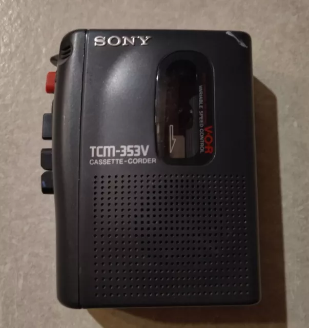 SONY WALKMAN TCM 353V CASSETTE CORDER Registratore ! Si Accende Ma Non Gira