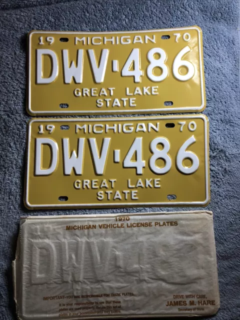 1970 Michigan License Plate Pair DWV-486 Great Lake State New Old Stock